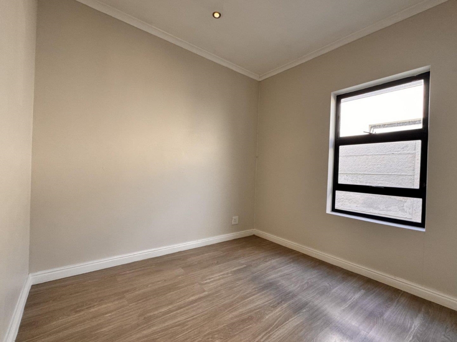 To Let 3 Bedroom Property for Rent in Parklands North Western Cape